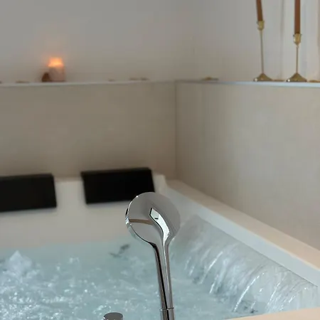 Le Boomcoeur Bain Balneo & Table De Massage * Niort