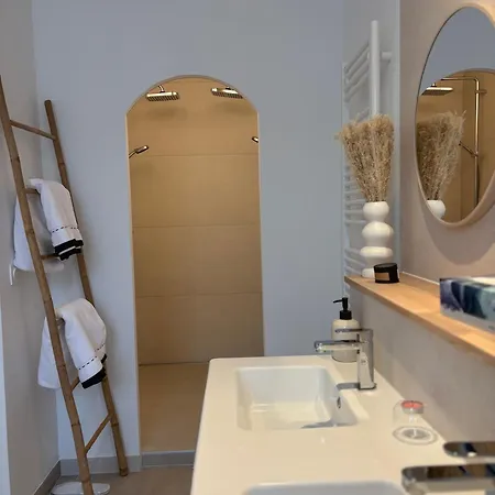 Le Boomcoeur Bain Balneo & Table De Massage Dom wakacyjny Niort